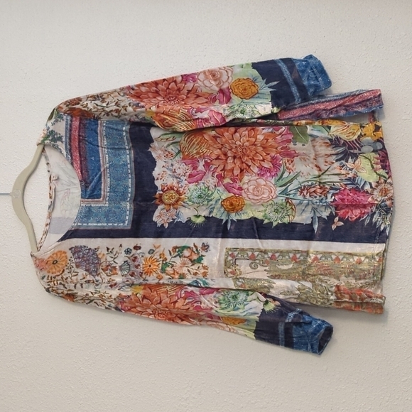 Soft Surroundings Ashbury Floral Velvet Blouse Tunic Top art to wear - Picture 3 of 10